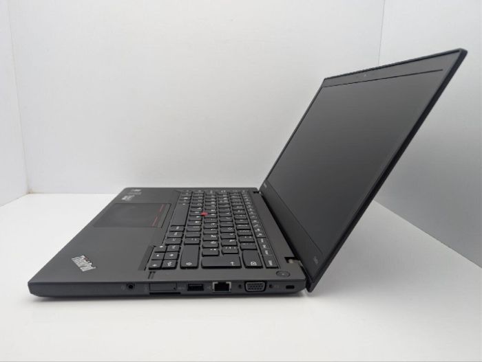 Ноутбук Lenovo ThinkPad T440s / 14" (1600x900) TN / Intel Core i5-4300U (2 (4) ядра по 1.9 - 2.9 GHz) / 8 GB DDR3 / 120 GB SSD / Intel HD Graphics 4400 / WebCam б/в - изображение 5