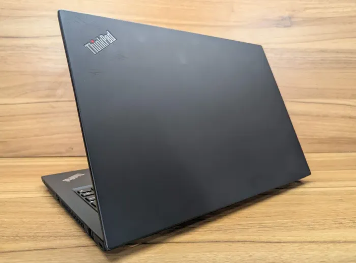 Мобільна робоча станція Lenovo ThinkPad P14s Gen 1 / 14" (1920x1080) IPS / Intel Core i7-10510U (4 (8) ядра по 1.8 - 4.9 GHz) / 16 GB DDR4 / 512 GB SSD / nVidia Quadro P520, 2 GB GDDR5, 64-bit / WebCam / TouchID / Windows 10 б/в - зображення 7