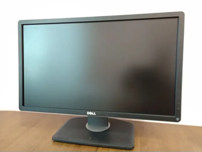 Монітор Широкоформатний Dell P2214Hb / 21.5" (1920x1080) IPS / VGA, DisplayPort, DVI, USB 2.0 / VESA 100x100 б/в - зображення 2