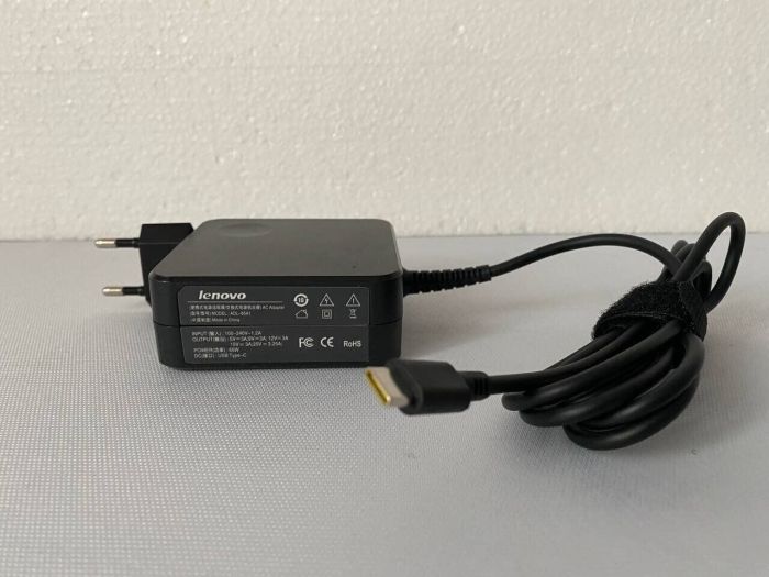 Ноутбук Б-клас Lenovo ThinkPad E15 Gen 2 / 15.6" (1920x1080) TN / AMD Ryzen 5 4500U (6 ядер по 2.3 - 4.0 GHz) / 16 GB DDR4 / 256 GB SSD M.2 / AMD Radeon Graphics / WebCam / HDMI б/в - зображення 10