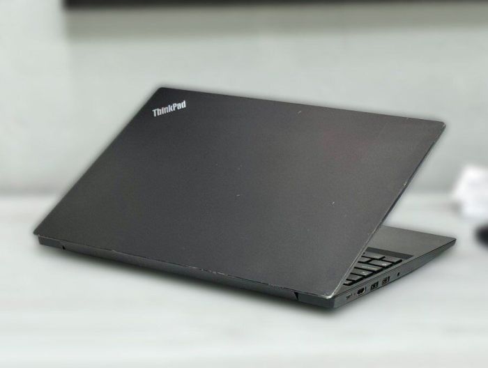 Ноутбук Б-клас Lenovo ThinkPad E580 / 15.6" (1920x1080) IPS / Intel Core i7-8550U (4 (8) ядра по 1.8 - 4.0 GHz) / 16 GB DDR4 / 256 GB SSD + 1000 GB HDD / Intel UHD Grphics 620 / WebCam / Win 11 Pro б/в - зображення 5