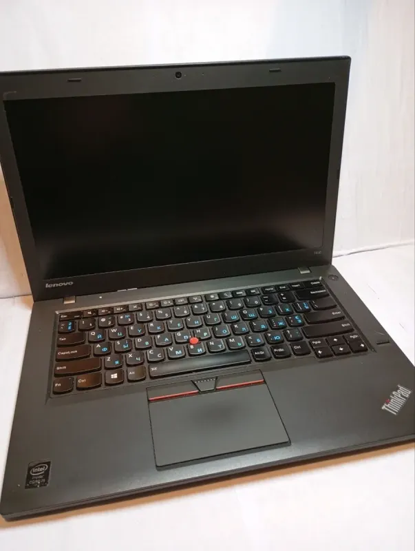 Ноутбук Б-клас Lenovo ThinkPad T450 / 14" (1600x900) TN / Intel Core i5-5300U (2 (4) ядра по 2.3 - 2.9 GHz) / 8 GB DDR3 / 120 GB SSD / Intel HD Graphics 5500 / WebCam / Два АКБ б/в - зображення 3