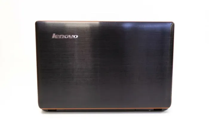 Ноутбук Б-класс Lenovo IdeaPad Y570 / 15.6" TN / Core i5-2410M (2(4) ядра по 2.3-2.9 GHz) / 4GB DDR3 / 256GB SSD / GeForce GT 555M, 1 GB GDDR3, 128-bit / WebCam / DVD-ROM / VGA б/в - зображення 5