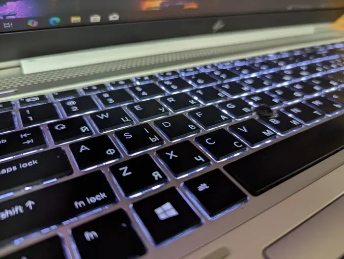 Ультрабук HP EliteBook 850 G5 / 15.6" (1920x1080) IPS / Intel Core i7-7600U (2 (4) ядра по 2.8 - 3.9 GHz) / 16 GB DDR4 / 512 GB SSD / Intel HD Graphics 620 / WebCam / HDMI / Windows 10 б/в - зображення 6