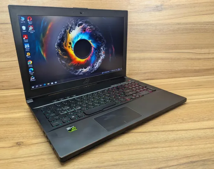 Ігровий ноутбук Asus Zephyrus GM501GS / 15.6" (1920x1080) IPS / Intel Core i7-8750H (6 (12) ядер по 2.2 - 4.1 GHz) / 32 GB DDR4 / 2000 GB SSD / nVidia GeForce GTX 1070, 8 GB GDDR5, 256-bit / WebCam / Windows 10 б/в - зображення 4