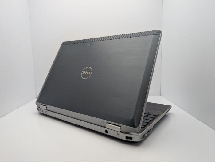 Ноутбук Dell Latitude E6520 / 15.6" (1920x1080) TN / Intel Core i7-2620M (2 (4) ядра по 2.7 - 3.4 GHz) / 8 GB DDR3 / 1000 GB HDD / Intel HD Graphics 3000 / WebCam / DVD-ROM б/в - зображення 8