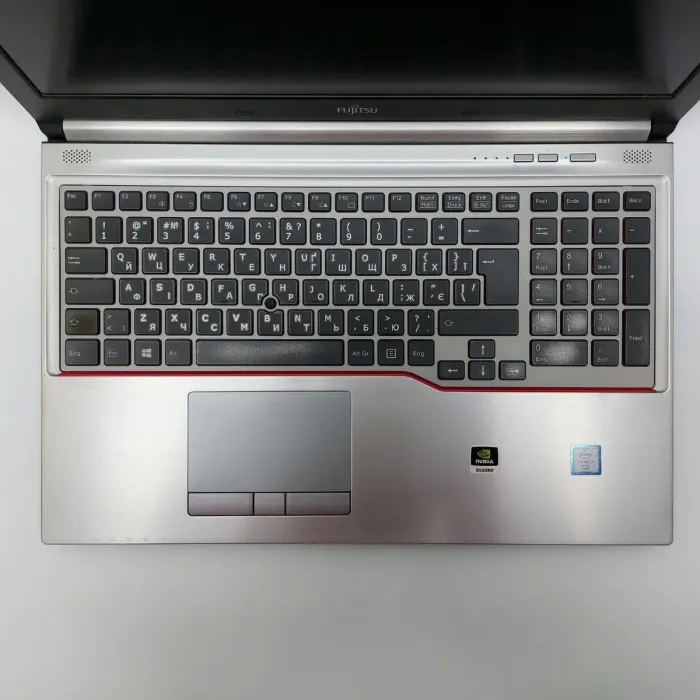 Мобільна робоча станція Fujitsu Celsius H760 / 15.6" (1920x1080) IPS / Intel Core i5-6440HQ (4 ядра по 2.6 - 3.5 GHz) / 32 GB DDR4 / 512 GB SSD / nVidia Quadro M600M, 2 GB GDDR5, 128-bit / WebCam / Win 11 Pro б/в - зображення 3