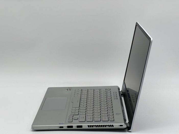 Ігровий ноутбук Asus ROG Zephyrus G14 GA401QM / 14" (1920x1080) IPS / AMD Ryzen 9 5900HS (8 (16) ядер по 3.0 - 4.6 GHz) / 24 GB DDR4 / 960 GB SSD / nVidia GeForce RTX 3060, 6 GB GDDR6, 192-bit б/в - зображення 4