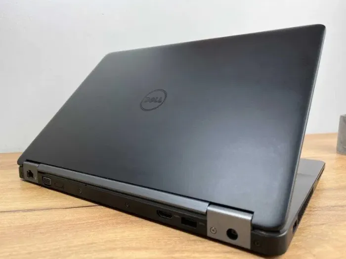 Ультрабук Dell Latitude E5470 / 14" TN / Intel Core i5-6440HQ (4 ядра по 2.6-3.5 GHz) / 8GB DDR4 / 240GB SSD / HD Graphics 530 / WebCam / Win 10 Pro б/в - зображення 3