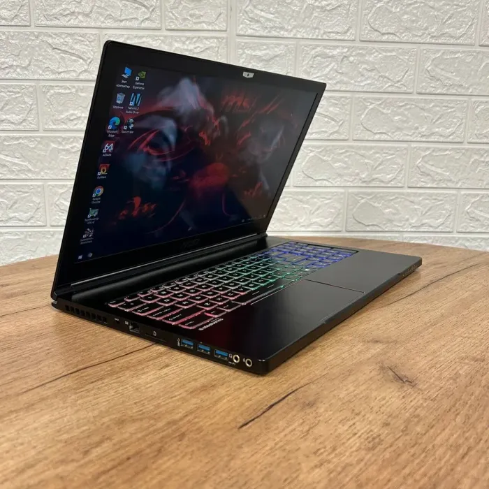 Ігровий ноутбук Б-клас MSI GS63VR Stealth 6RF / 15.6" (1920x1080) IPS / Intel Core i7-6700HQ (4 (8) ядра по 2.6 - 3.5 GHz) / 16 GB DDR4 / 128 GB SSD M.2 + 1000 GB HDD / nVidia GeForce GTX 1060, 6 GB GDDR5, 192-bit / WebCam б/в - зображення 4