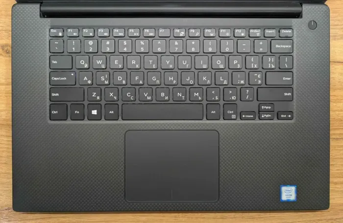 Мобільна робоча станція Б-класу Dell Precision 5520 / 15,6" (1920x1080) IPS / Intel Xeon E3-1505M v5 (4 (8) ядра по 2,8 - 3,7 ГГц) / 16 ГБ DDR4 / 512 ГБ SSD / nVidia Quadro M1200, 4 ГБ GDDR5, 128-біт / Windows 10 б/в - зображення 5