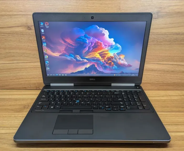 Ноутбук робоча станція Dell Precision 7520 / 15.6" (1920x1080) IPS / Intel Core i7-6820HQ (4 (8) ядра по 2.7 - 3.6 GHz) / 16 GB DDR4 / 256 GB SSD + 500 GB HDD / nVidia Quadro M2200, 4 GB GDDR5, 128-bit / WebCam / Windows 10 б/в - зображення 2