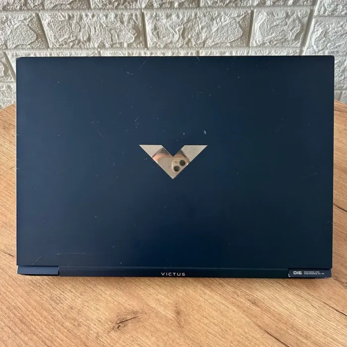 Ігровий ноутбук Б-клас HP Victus 16-d0023dx / 16.1" (1920x1080) IPS / Intel Core i5-11400H (6 (12) ядер по 2.2 - 4.5 GHz) / 8 GB DDR4 / 256 GB SSD / nVidia GeForce RTX 3050, 4 GB GDDR6, 128-bit / WebCam б/в - зображення 3