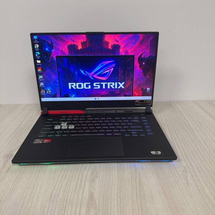 Ігровий ноутбук Asus ROG Strix G15 Advantage Edition G513QY / 15.6" (1920x1080) IPS / AMD Ryzen 9 5900HX (8 (16) ядер по 3.3 - 4.6 GHz) / 16 GB DDR4 / 512 GB SSD NVMe / AMD Radeon RX 6800M, 12 GB GDDR6, 192-bit б/в - зображення 2