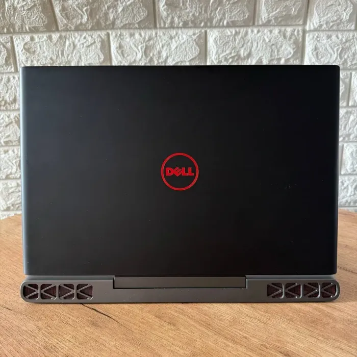 Ігровий ноутбук Б-клас Dell Inspiron 15 Gaming 7567 / 15.6" (1920x1080) IPS / Intel Core i5-7300HQ (4 ядра по 2.5 - 3.5 GHz) / 16 GB DDR4 / 128 GB SSD M.2 + 1000 GB HDD / nVidia GeForce GTX 1050, 4 GB GDDR5, 128-bit / WebCam б/в - зображення 3