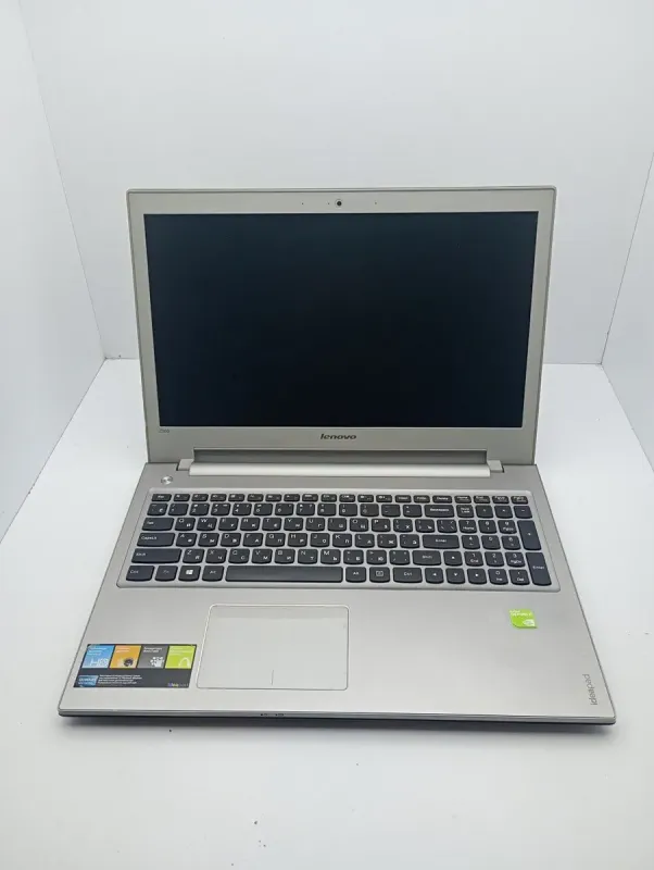 Ноутбук Lenovo Z500 / 15.6" (1366x768) TN / Intel Core i5-3210M (2 (4) ядра по 2.5 - 3.1 GHz) / 8 GB DDR3 / 1000 GB HDD / nVidia GeForce GT 740M, 2 GB DDR3, 64-bit / WebCam б/в - зображення 2