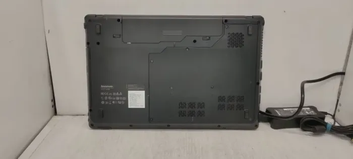 Ноутбук Б-клас Lenovo G565 / 15.6" (1366x768) TN / AMD Athlon II P360 (2 ядра по 2.3 - 3.2 GHz) / 4 GB DDR3 / 120 GB SSD / AMD Radeon HD 4200 Graphics / WebCam б/в - зображення 8