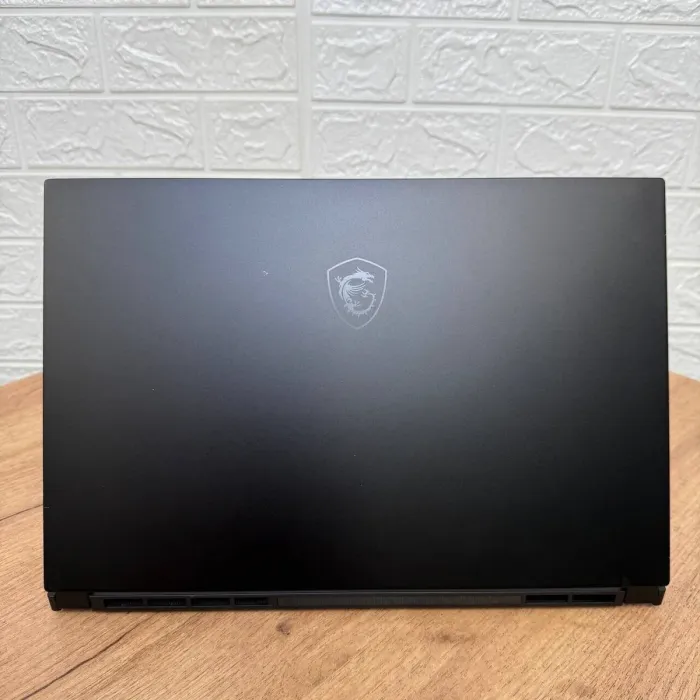 Ігровий ноутбук Б-клас MSI GS66 Stealth 11UH / 15.6" (1920x1080) IPS / Intel Core i9-11900H (8 (16) ядер по 2.1 - 4.9 GHz) / 16 GB DDR4 / 512 GB SSD / nVidia GeForce RTX 3080, 16 GB GDDR6, 256-bit / WebCam б/в - зображення 3