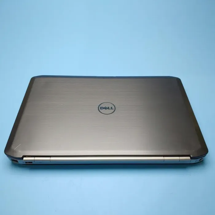 Ноутбук Dell Latitude E5520 / 15.6" (1366x768) TN / Intel Core i5-2410M (2 (4) ядра по 2.3 - 2.9 GHz) / 4 GB DDR3 / 500 GB HDD / Intel HD Graphics 3000 / WebCam / DVD-ROM / Win 10 Pro б/в - зображення 3