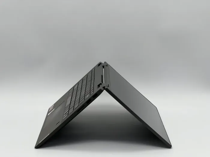 Ультрабук-трансформер Lenovo IdeaPad Flex 5 / 14" (1920x1080) IPS Touch / AMD Ryzen 5 4500U (6 ядер по 2.3 - 4.0 GHz) / 16 GB DDR4 / 240 GB SSD / AMD Radeon RX Vega 6 Graphics / WebCam б/в - зображення 5