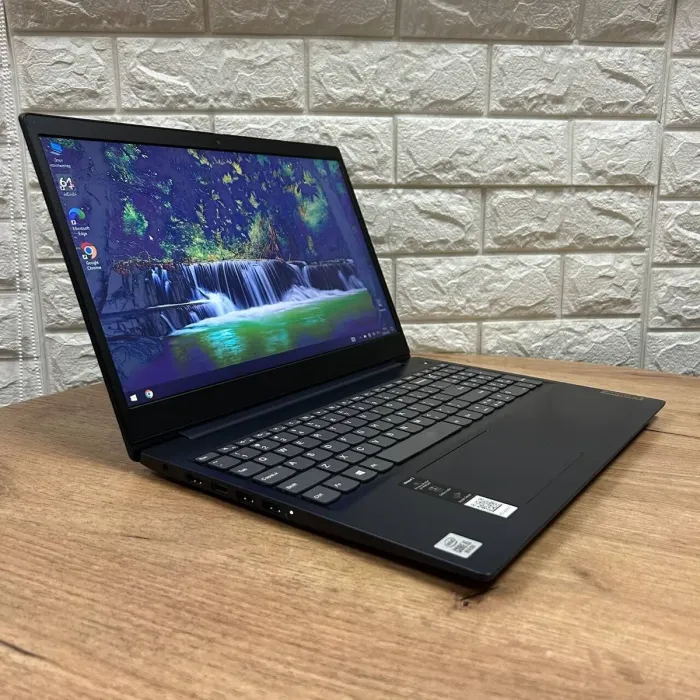Ультрабук Б-клас Lenovo IdeaPad 3 15IML05 / 15.6" (1366x768) TN / Intel Core i5-10210U (4 (8) ядра по 1.6 - 4.2 GHz) / 12 GB DDR4 / 512 GB SSD / Intel UHD Graphics / WebCam б/в - зображення 4