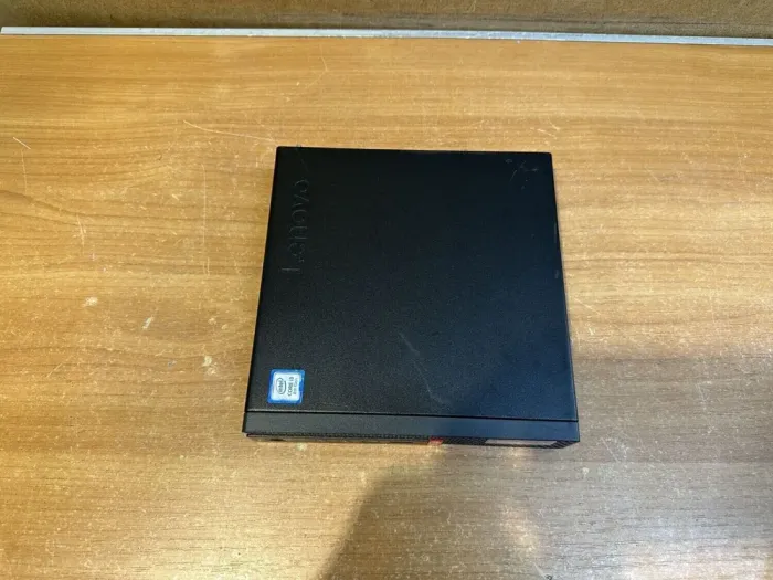 Неттоп Lenovo ThinkCentre M720q Tiny USFF / Intel Core i3-8100T (4 ядра по 3.1 GHz) / 8GB DDR4 / 120GB SSD / Intel UHD Graphics 630 / USB 3.1 / Блок живлення б/в - зображення 6