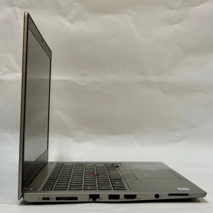 Ультрабук Lenovo ThinkPad T480s / 14" (1920x1080) IPS Touch / Intel Core i7-8550U (4 (8) ядра по 1.8 - 4.0 GHz) / 8 GB DDR4 / 512 GB SSD M.2 / Intel UHD Graphics 620 / WebCam б/в - зображення 4