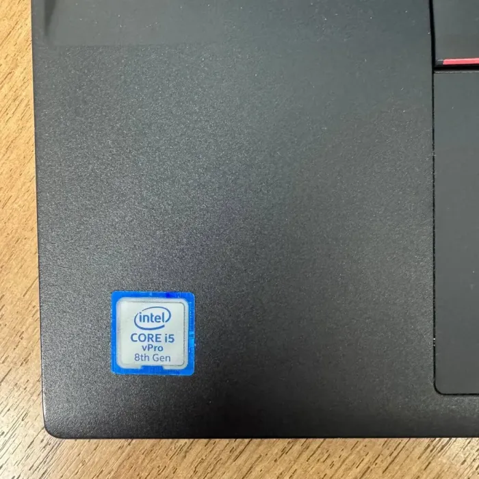 Мобільна робоча станція Б-клас Lenovo ThinkPad P52s / 15.6" (1920x1080) IPS / Intel Core i5-8350U (4 (8) ядра по 1.7 - 3.6 GHz) / 16 GB DDR4 / 512 GB SSD / nVidia Quadro P500, 2 GB GDDR5, 64-bit / WebCam б/в - зображення 8