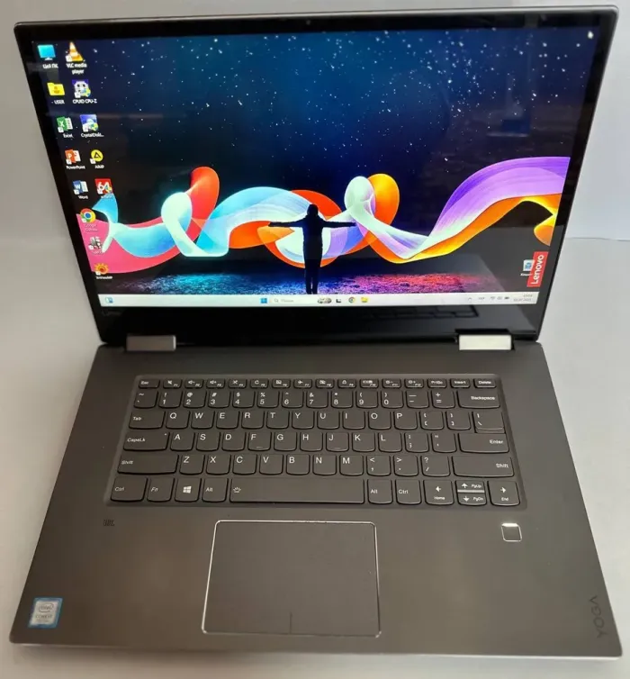 Ігровий ноутбук-трансформер Б-клас Lenovo Yoga 720-15IKB / 15.6" (1920x1080) IPS Touch / Intel Core i7-7700HQ (4 (8) ядра по 2.8 - 3.8 GHz) / 16 GB DDR4 / 256 GB SSD / nVidia GeForce GTX 1050, 2 GB GDDR5, 128-bit / WebCam / Win 10 б/в - зображення 2