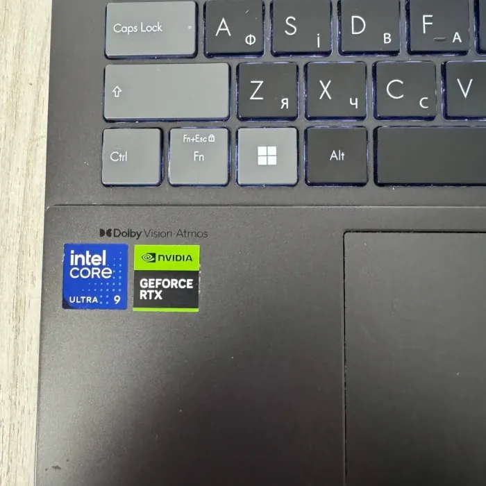 Ігровий ноутбук Б-класу Asus Vivobook Pro 15 OLED N6506MU / 15,6" (2560x1440) OLED / Intel Core Ultra 9 185H (16 (22) ядер по 2,3 - 5,1 ГГц) / 24 ГБ DDR5 / 2000 ГБ SSD NVMe / nVidia GeForce RTX 4060, 8 ГБ GDDR6, 128-біт / WebCam б/в - зображення 9