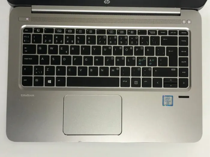 Ноутбук Б-клас HP EliteBook Folio 1040 G3 / 14" (1920x1080) TN / Intel Core i5-6300U (2 (4) ядра по 2.4 - 3.0 GHz) / 16 GB DDR4 / 256 GB SSD / Intel HD Graphics 520 / WebCam / HDMI / Windows 10 Pro б/в - зображення 8