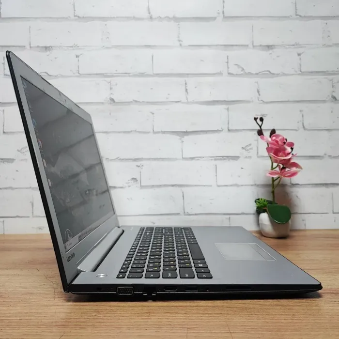 Ноутбук Б-клас Lenovo IdeaPad 510-15ISK / 15.6" (1920x1080) TN / Intel Core i5-6200U (2 (4) ядра по 2.3 - 2.8 GHz) / 12 GB DDR4 / 256 GB SSD / Intel HD Graphics 520 / WebCam / DVD-ROM б/в - зображення 5