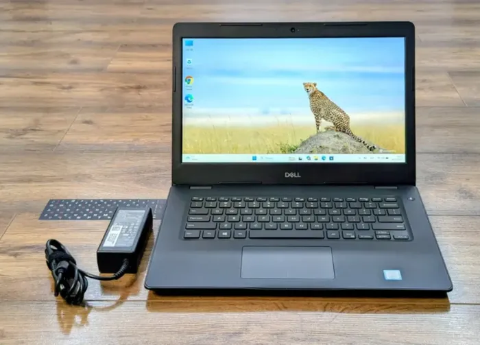 Ноутбук Dell Latitude 3490 / 14" (1920x1080) IPS / Intel Core i5-8250U (4 (8) ядра по 1.6 - 3.4 GHz) / 8 GB DDR4 / 512 GB SSD / Intel UHD Graphics 620 / WebCam б/в - зображення 2