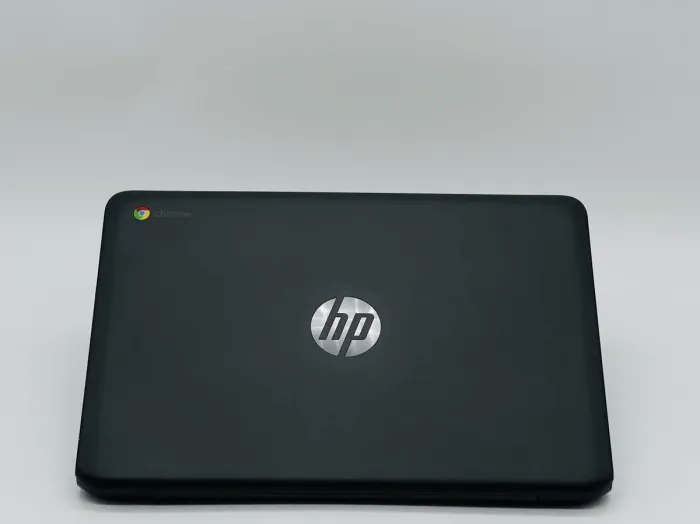 Нетбук HP ChromeBook 11A G6 EE / 11.6" (1366x768) TN / AMD A4-9120C (2 ядра по 1.6 - 2.4 GHz) / 4 GB DDR4 / 16 GB eMMC / AMD Radeon R4 Graphics / WebCam / ChromeOS б/в - зображення 5