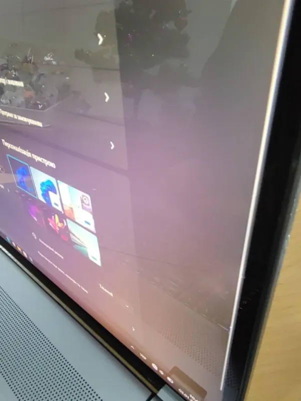 Ігровий ноутбук Б-клас MSI Creator Z17 HX Studio A13VGT / 17" (2560x1600) IPS Touch / Intel Core i9-13950HX (24 (32) ядра по 1.6 - 5.5 GHz) / 64 GB DDR5 / 2000 GB SSD M.2 / nVidia GeForce RTX 4070, 8 GB GDDR6, 128-bit / WebCam / Win 11 Pro б/в - зображення 3