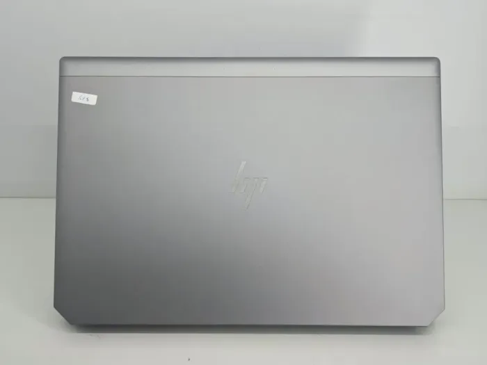 Мобільна робоча станція HP ZBook 15 G5 / 15.6" (3840x2160) IPS Touch / Intel Core i7-8850H (6 (12) ядер по 2.6 - 4.3 GHz) / 32 GB DDR4 / 256 GB SSD + 1000 GB HDD / nVidia Quadro P1000, 4 GB GDDR5, 128-bit / WebCam б/в - зображення 3
