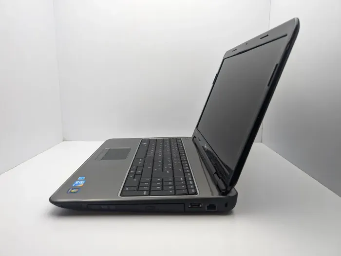 Ноутбук Dell inspiron N5010 / 15.6" (1366x768) TN / Intel Core i3-370M (2 (4) ядра по 2.4 GHz) / 6 GB DDR3 / 120 GB SSD / ATI Mobility Radeon HD 5650, 1 GB GDDR3, 128-bit / WebCam б/в - зображення 6