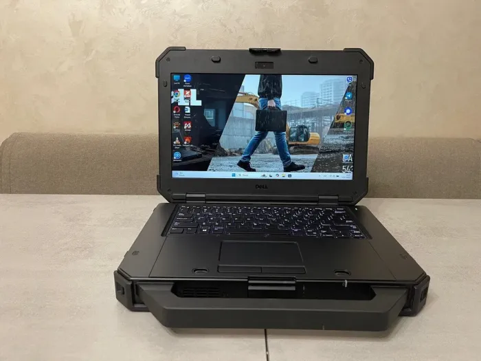 Захищений ноутбук Dell Latitude 7424 Rugged Extreme / 14" (1920x1080) IPS Touch / Intel Core i5-8350U (4 (8) ядра по 1.7 - 3.6 GHz) / 16 GB DDR4 / 1000 GB SSD M.2 / AMD Radeon RX 540, 2 ГБ GDDR5, 64-біт / WebCam б/в - зображення 2