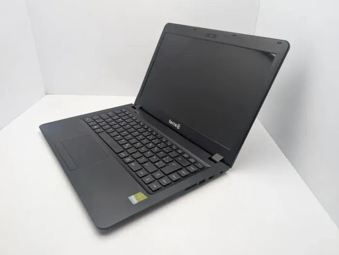 Ноутбук Terra Mobile 1415 / 14" (1366x768) TN / Intel Celeron N2840 (2 ядра по 2.16 - 2.58 GHz) / 4 GB DDR3 / 120 GB SSD / Intel HD Graphics / WebCam б/в - зображення 4