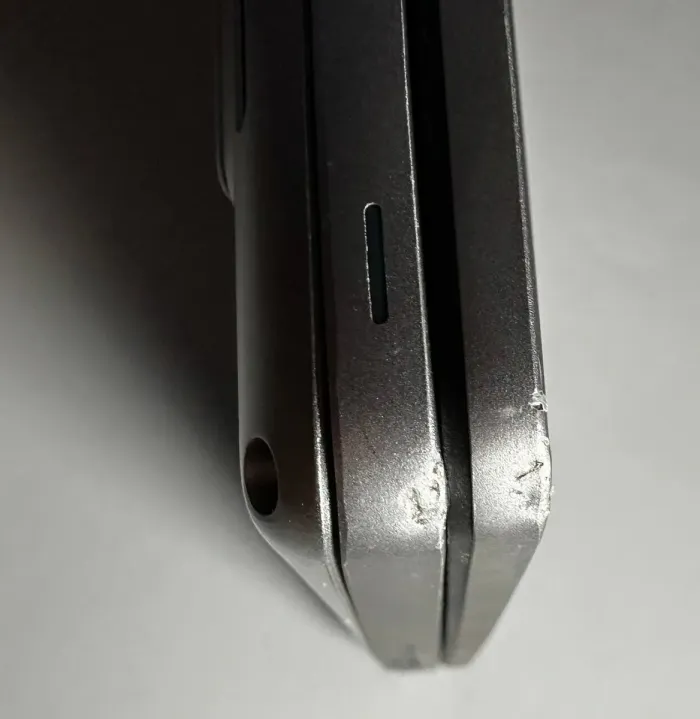 Ультрабук Б-клас Dell Latitude 5520 / 15,6" (1920x1080) IPS / Intel Core i7-1185G7 (4 (8) ядра по 3,0 - 4,8 ГГц) / 16 ГБ DDR4 / 512 ГБ SSD / Intel Iris Xe Graphics / WebCam б/в - зображення 3