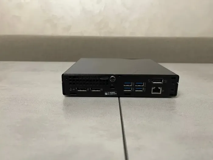 Неттоп Dell Optiplex 3090 Micro USFF / Intel Core i5-10500T (6 (12) ядер по 2.3 - 3.8 GHz) / 16 GB DDR4 / 256 GB SSD M.2 + 500 GB HDD / Intel UHD Graphics 630 / DisplayPort / Wi-Fi / Bluetooth б/в - зображення 3