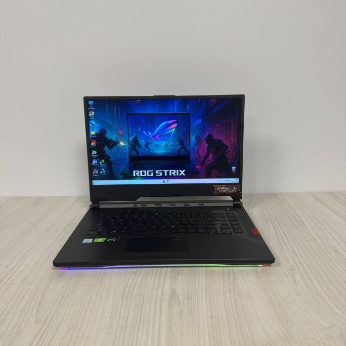 Ігровий ноутбук Asus ROG Strix SCAR III G531GW / 15.6" (1920x1080) IPS / Intel Core i7-9750H (6 (12) ядер по 2.6 - 4.5 GHz) / 16 GB DDR4 / 1000 GB SSD NVMe / nVidia GeForce RTX 2070, 8 GB GDDR6, 256-bit б/в - зображення 2