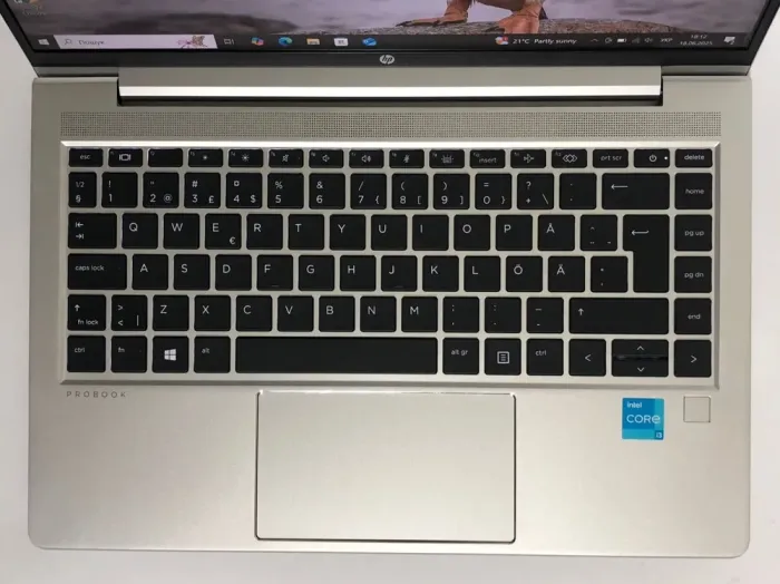 Ультрабук HP ProBook 640 G8 / 14" (1920x1080) IPS / Intel Core i3-1115G4 (2 (4) ядра по 1.7 - 4.1 GHz) / 8 GB DDR4 / 256 GB SSD NVMe / Intel UHD Graphics / WebCam / Win 10 Pro б/в - зображення 8