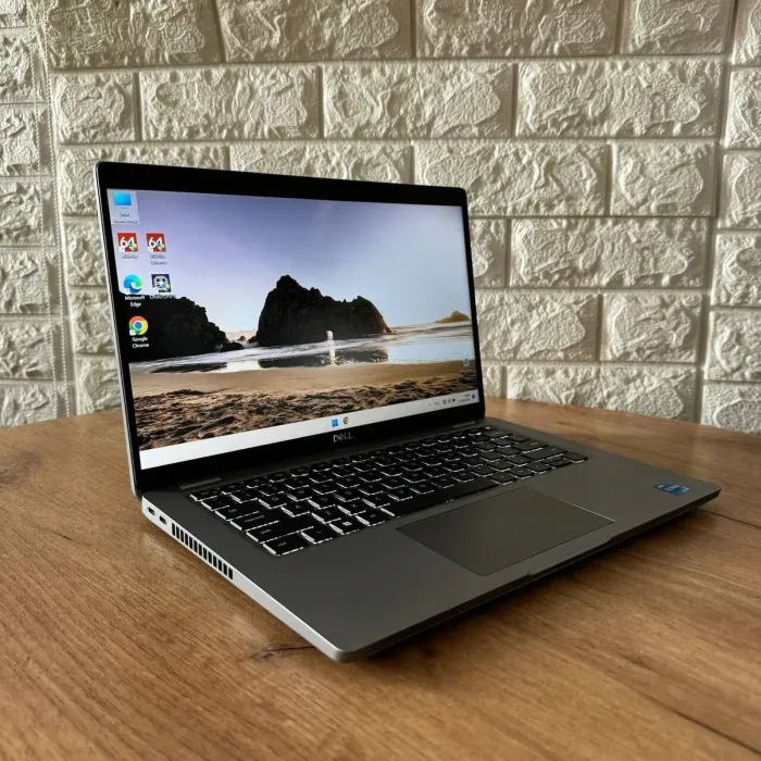 Ультрабук Б-клас Dell Latitude 5430 / 14" (1920x1080) IPS / Intel Core i5-1235U (10 (12) ядер по 1.3 - 4.4 GHz) / 8 GB DDR4 / 512 GB SSD NVMe / Intel Iris Xe Graphics / WebCam б/в - зображення 4