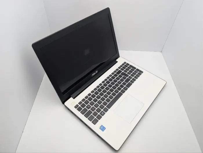 Ноутбук Asus X553M / 15.6" (1366x768) TN / Intel Celeron N2830 (2 ядра по 2.16 - 2.41 GHz) / 8 GB DDR3 / 500 GB HDD / Intel HD Graphics / WebCam / DVD-ROM б/в - зображення 6