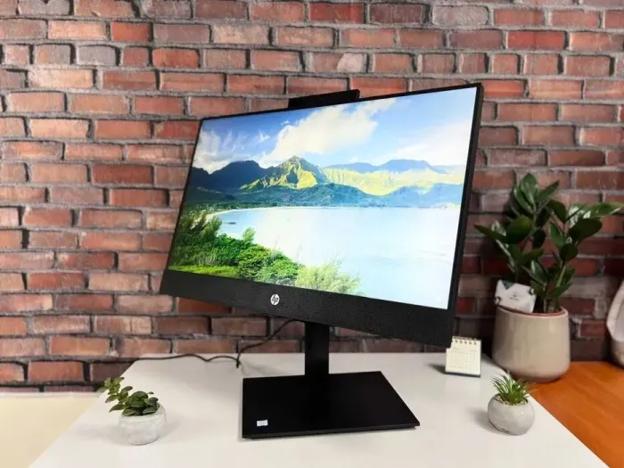 Моноблок HP ProOne 440 G6 All-in-One / 23.8" (1920x1080) IPS / Intel Core i3-10100 (4 (8) ядра по 3.6 - 4.3 GHz) / 16 GB DDR4 / 256 GB SSD / Intel UHD Graphics 630 б/в - зображення 2