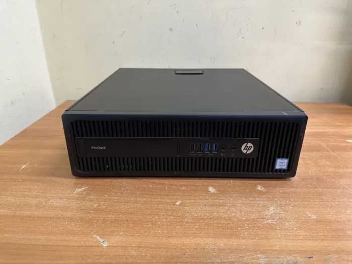 Комп'ютер HP ProDesk 600 G2 SFF / Intel Core i5-6400 (4 ядра по 2.7 - 3.3 GHz) / 8 GB DDR4 / 240 GB SSD / Intel HD Graphics 530 / 200W / DisplayPort б/в - зображення 2