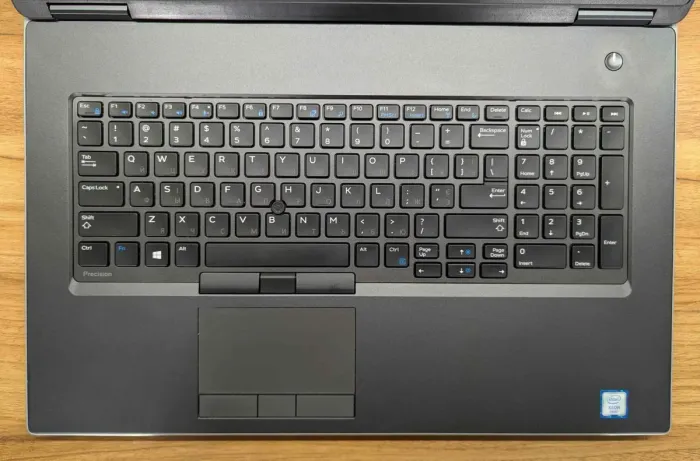 Мобільна робоча станція Dell Precision 7740 / 17.3" (1920x1080) IPS / Intel Xeon E-2276M (6 (12) ядер по 2.8 - 4.7 GHz) / 32 GB DDR4 / 1000 GB SSD / nVidia Quadro RTX 4000, 8 GB GDDR6, 256-bit / WebCam / HDMI / Windows 10 б/в - зображення 5