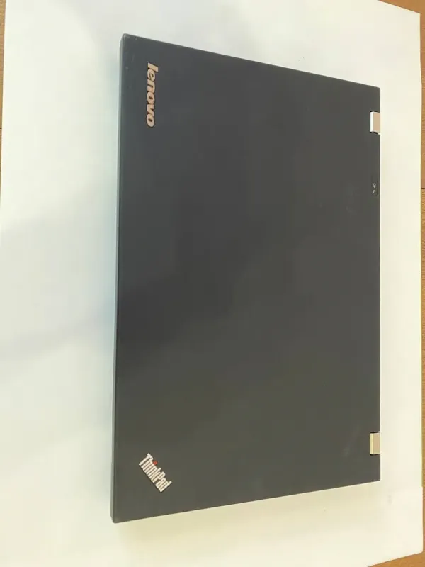 Ноутбук Б-клас Lenovo ThinkPad T520 / 15.6" (1366x768) TN / Intel Core i5-2410M (2 (4) ядра по 2.3 - 2.9 GHz) / 4 GB DDR3 / 120 GB SSD / Intel HD Graphics 3000 / WebCam / DisplayPort б/в - зображення 7