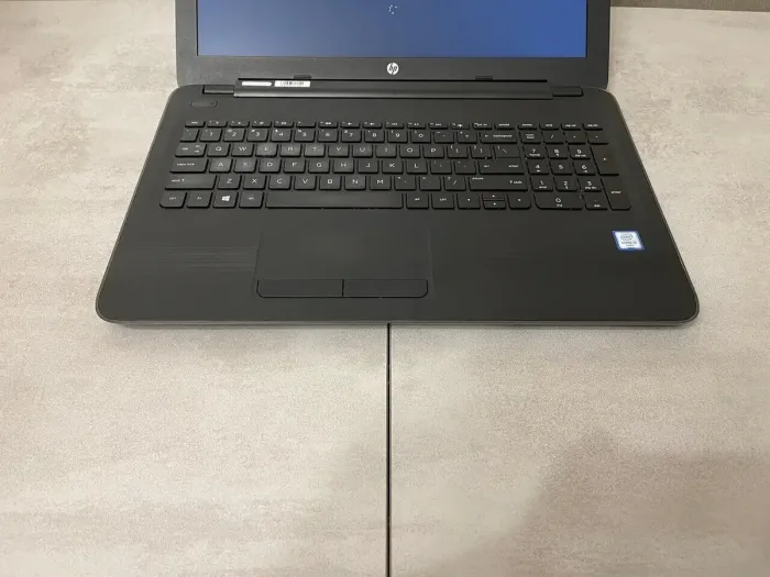 Ноутбук Б-клас HP 250 G5 / 15.6" (1366x768) TN / Intel Core i3-6006U (2 (4) ядра по 2.0 GHz) / 8 GB DDR4 / 275 GB SSD / Intel HD Graphics 520 / WebCam / DVD-RW / HDMI б/в - зображення 5
